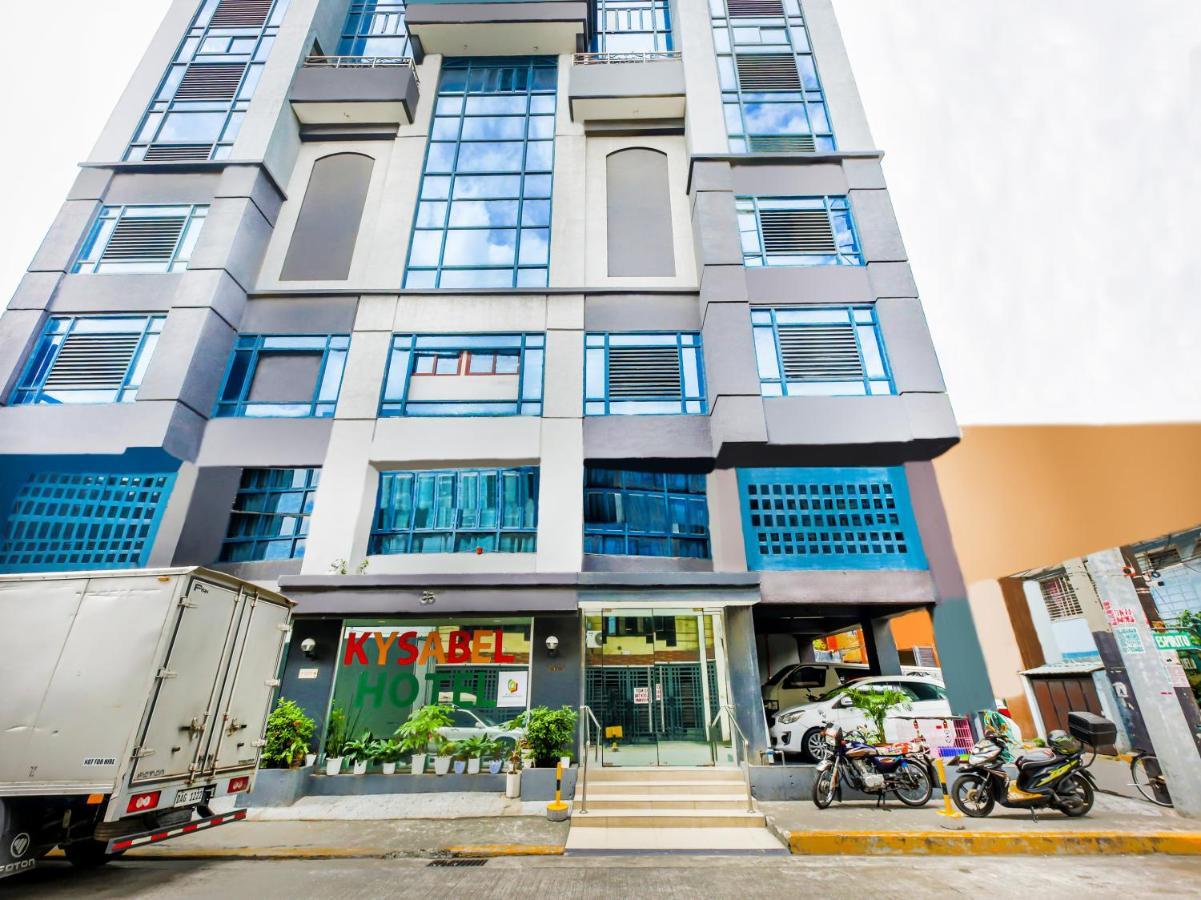 Vaccinated Staff - Oyo 837 Kysabel Hotel Paco المظهر الخارجي الصورة