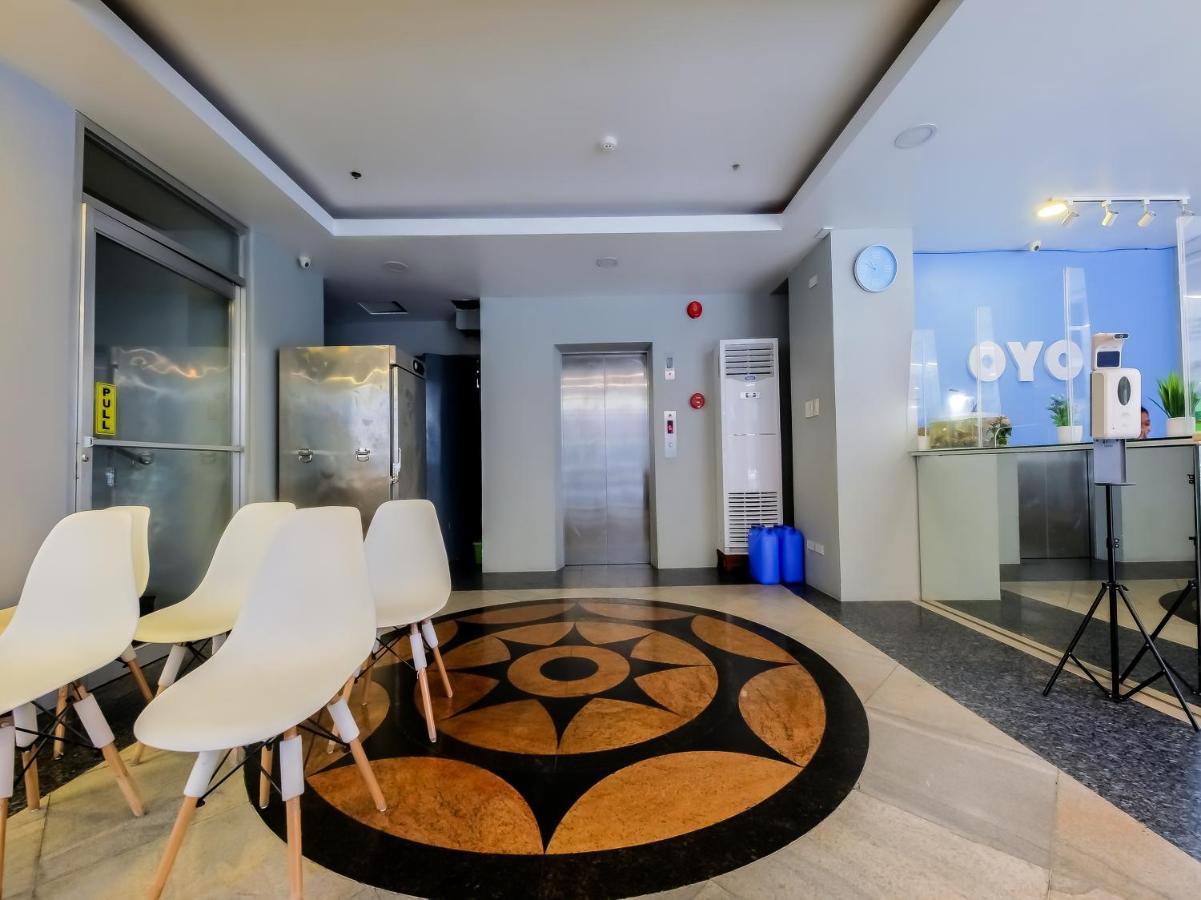 Vaccinated Staff - Oyo 837 Kysabel Hotel Paco المظهر الخارجي الصورة