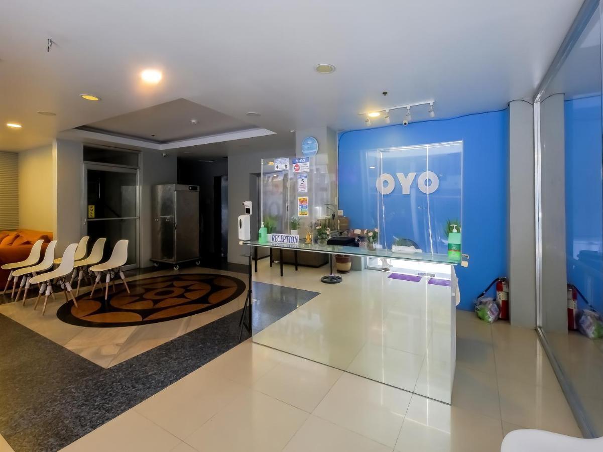 Vaccinated Staff - Oyo 837 Kysabel Hotel Paco المظهر الخارجي الصورة